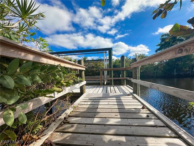 137 Meta ST, Fort Myers, FL 33905