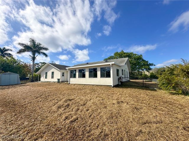 137 Meta ST, Fort Myers, FL 33905