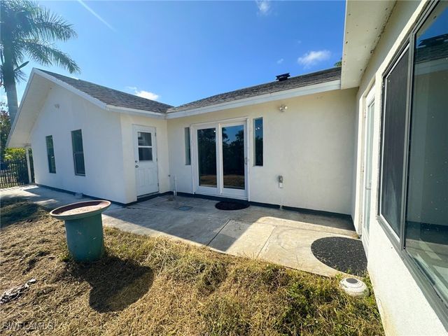 137 Meta ST, Fort Myers, FL 33905