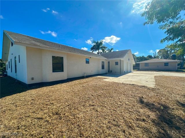 137 Meta ST, Fort Myers, FL 33905