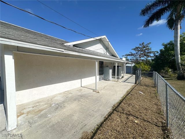 137 Meta ST, Fort Myers, FL 33905