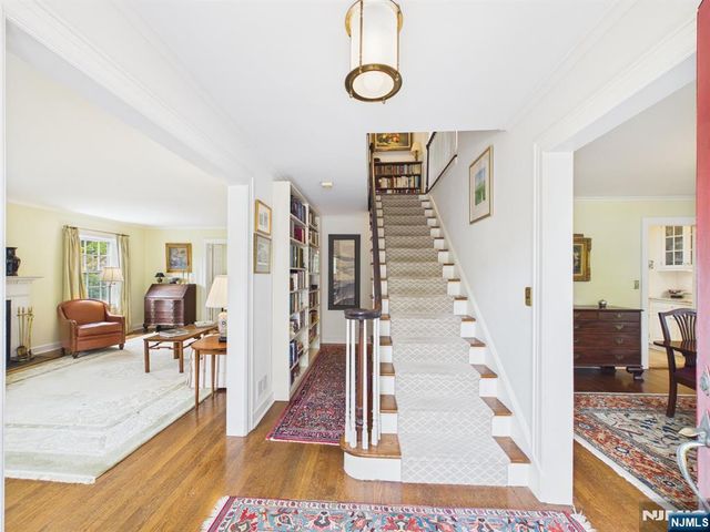 342 Beechwood Road, Ridgewood, NJ 07450