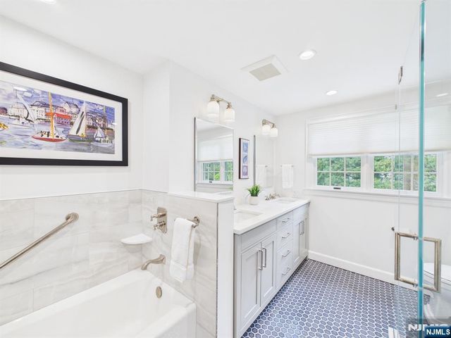 342 Beechwood Road, Ridgewood, NJ 07450
