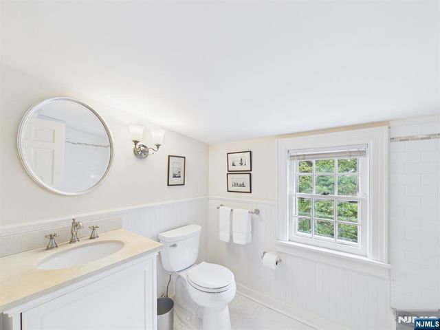 342 Beechwood Road, Ridgewood, NJ 07450