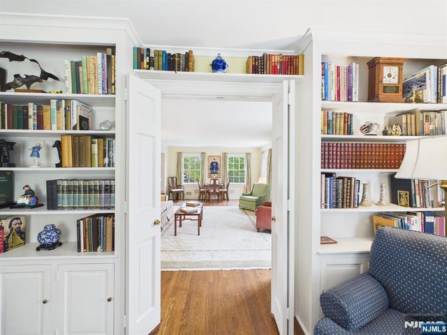 342 Beechwood Road, Ridgewood, NJ 07450