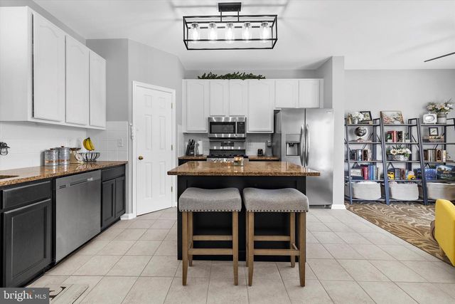 833 PATUXENT RUN CIR, Odenton, MD 21113