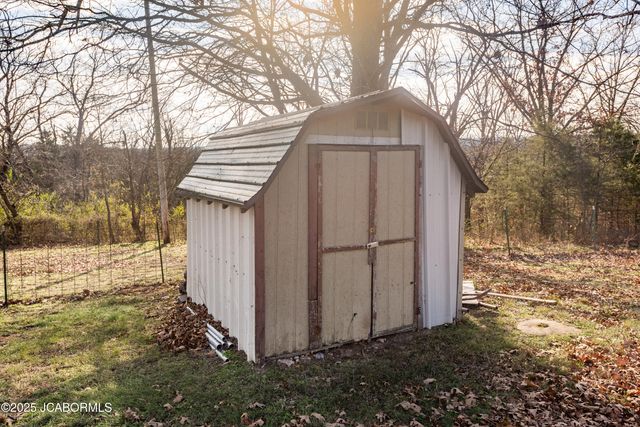 9112 BODE FERRY ROAD, Jefferson City, MO 65101