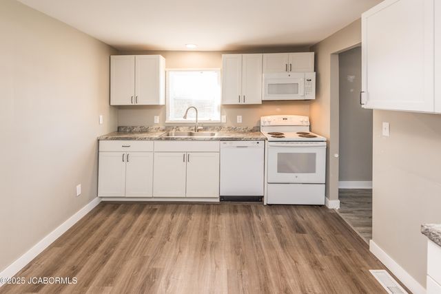 9112 BODE FERRY ROAD, Jefferson City, MO 65101