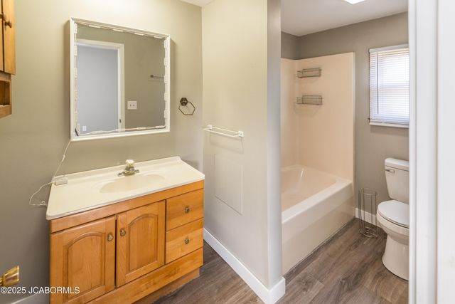 9112 BODE FERRY ROAD, Jefferson City, MO 65101