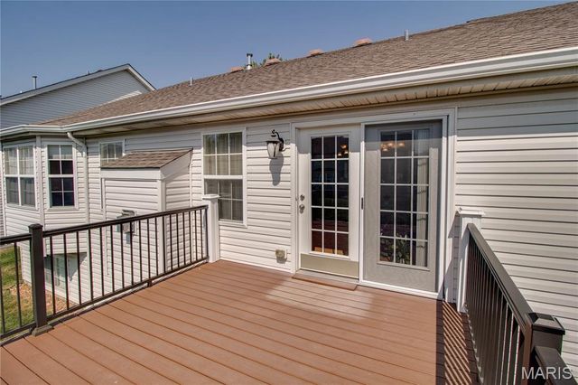 6814 Kensington Drive, Maryville, IL 62062