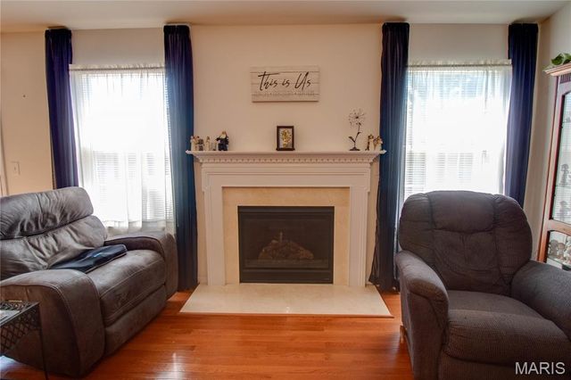 6814 Kensington Drive, Maryville, IL 62062