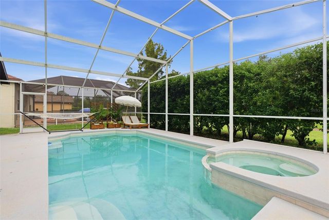 5826 HERONVIEW CRESCENT DRIVE, Lithia, FL 33547