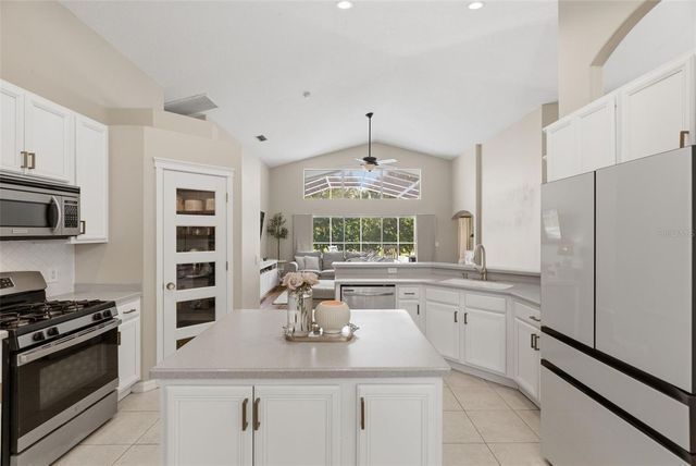 5826 HERONVIEW CRESCENT DRIVE, Lithia, FL 33547