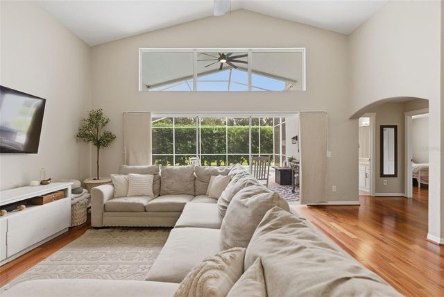 5826 HERONVIEW CRESCENT DRIVE, Lithia, FL 33547