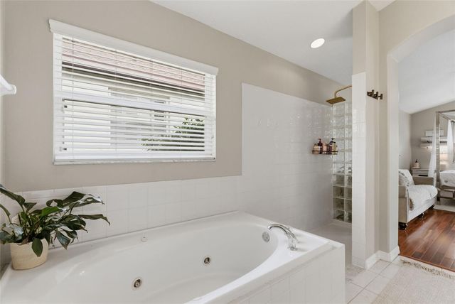 5826 HERONVIEW CRESCENT DRIVE, Lithia, FL 33547