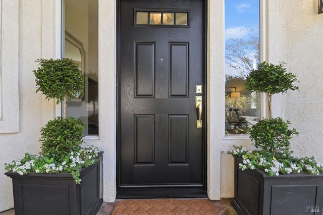 1043 Allen St, Petaluma, CA 94954