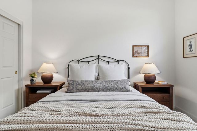 1043 Allen St, Petaluma, CA 94954