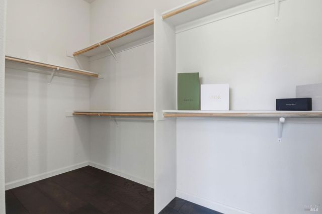 1043 Allen St, Petaluma, CA 94954