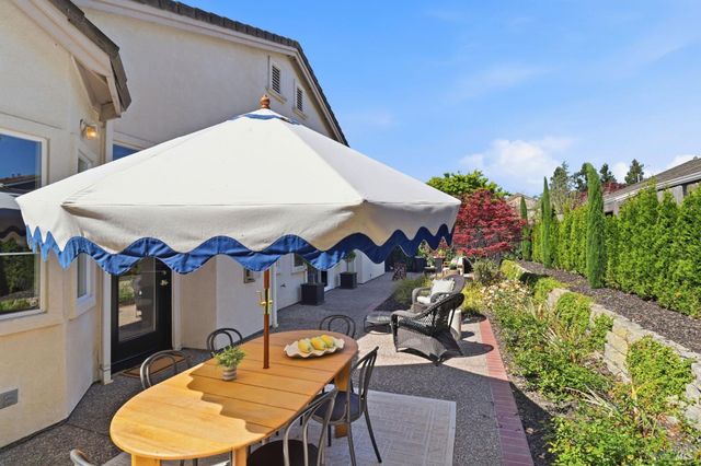 1043 Allen St, Petaluma, CA 94954