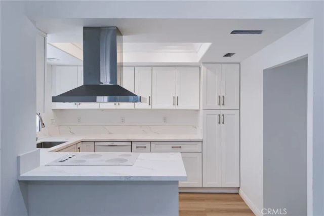3002 E Via Siena, Anaheim, CA 92806