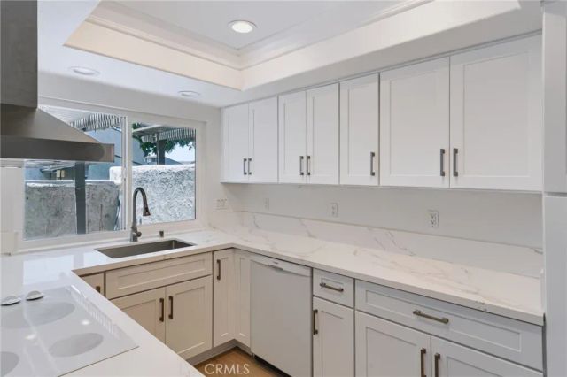 3002 E Via Siena, Anaheim, CA 92806