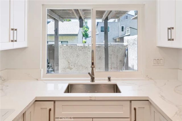 3002 E Via Siena, Anaheim, CA 92806