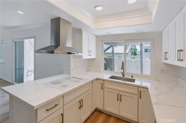 3002 E Via Siena, Anaheim, CA 92806
