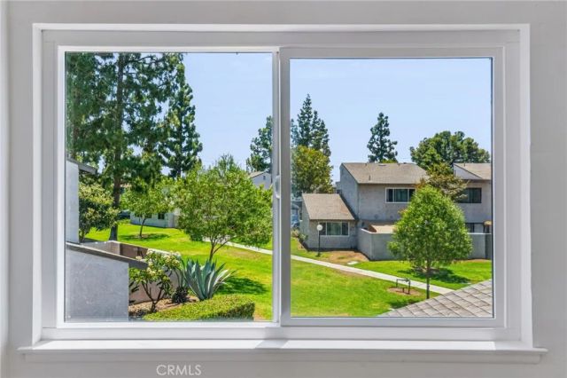 3002 E Via Siena, Anaheim, CA 92806