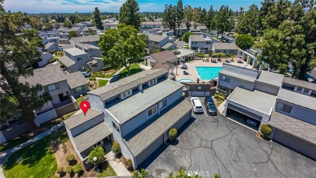 3002 E Via Siena, Anaheim, CA 92806
