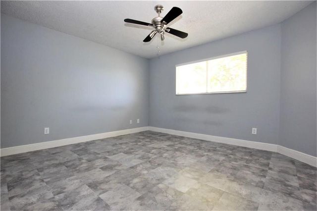 3413 NW 44th Street 107, Oakland Park, FL 33309