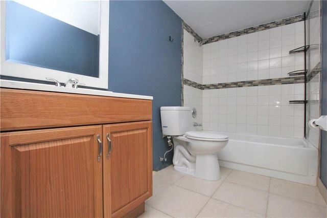 3413 NW 44th Street 107, Oakland Park, FL 33309