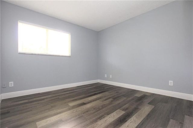 3413 NW 44th Street 107, Oakland Park, FL 33309