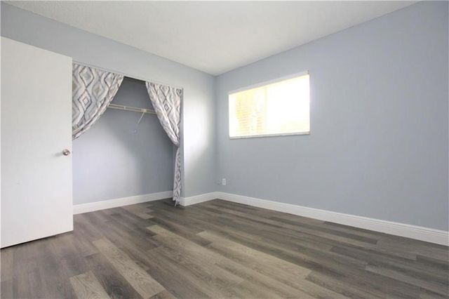 3413 NW 44th Street 107, Oakland Park, FL 33309