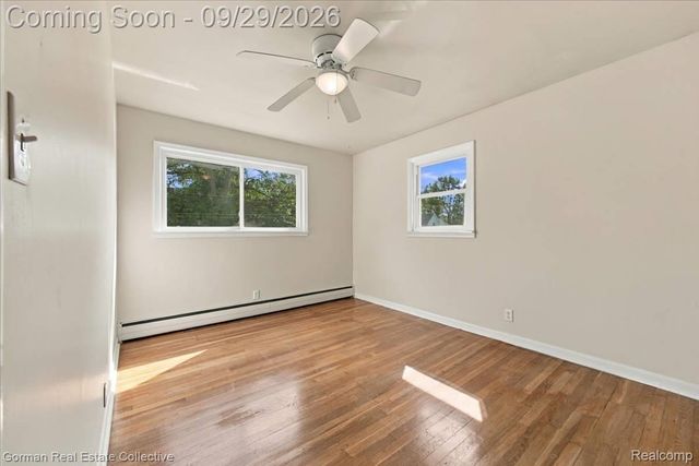 11 Jersey Street, Oxford Village, MI 48371