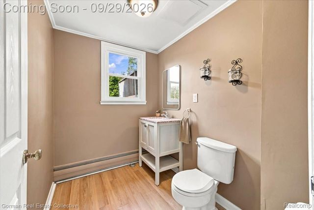 11 Jersey Street, Oxford Village, MI 48371