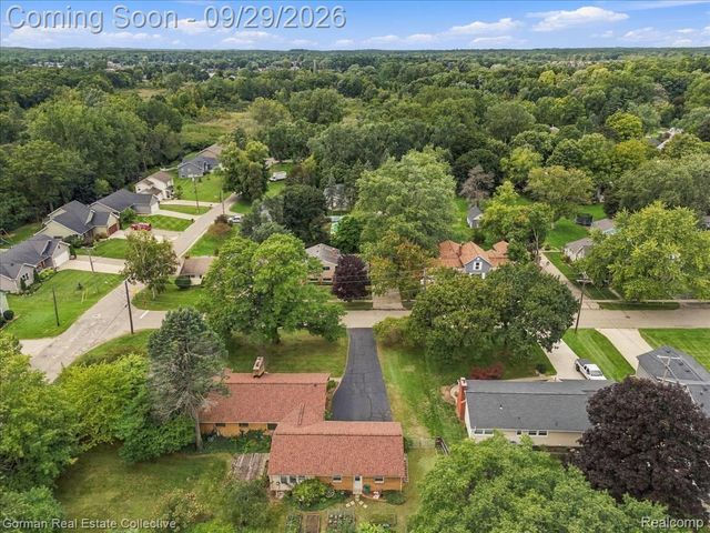 11 Jersey Street, Oxford Village, MI 48371