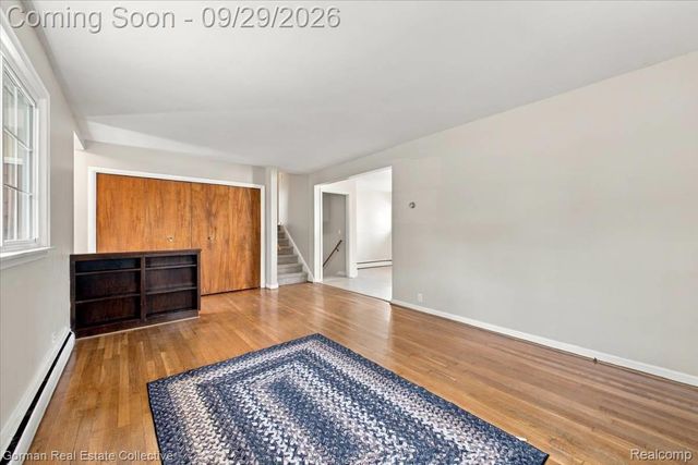 11 Jersey Street, Oxford Village, MI 48371