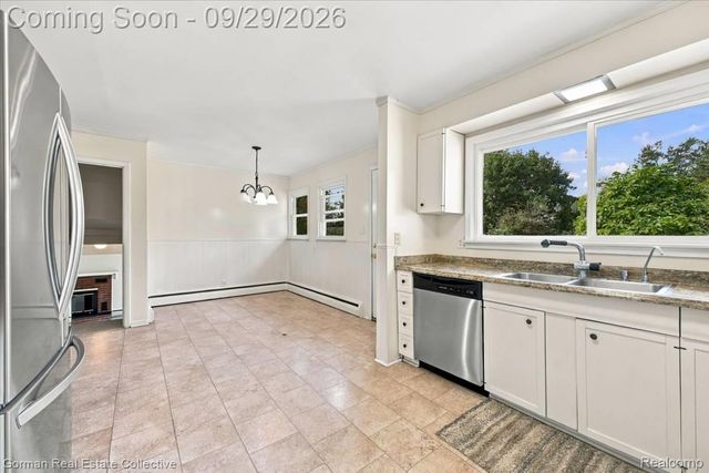 11 Jersey Street, Oxford Village, MI 48371