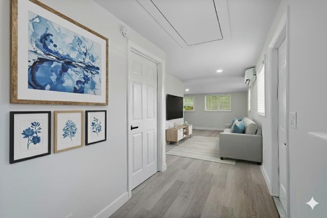 137 SW 9th Avenue, Delray Beach, FL 33444