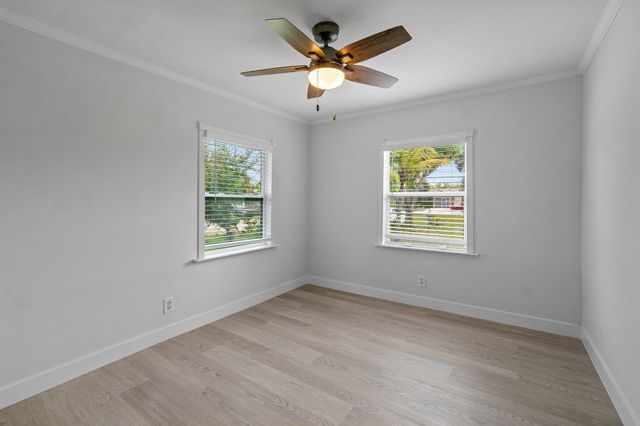 137 SW 9th Avenue, Delray Beach, FL 33444