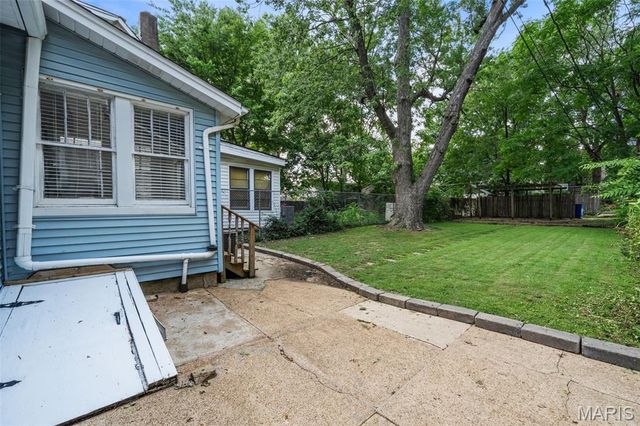 5515 S 37th Street, St Louis, MO 63116