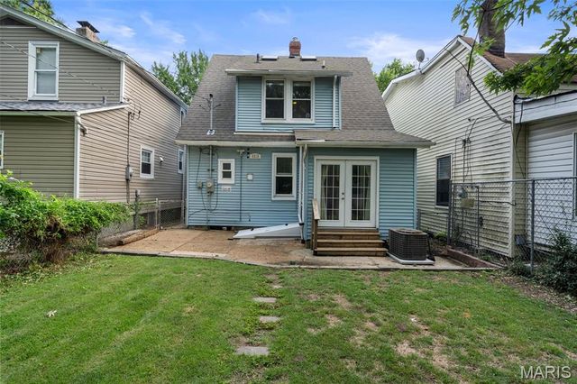 5515 S 37th Street, St Louis, MO 63116