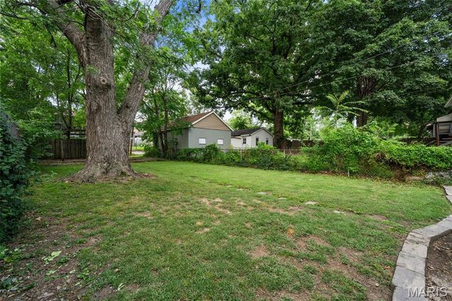 5515 S 37th Street, St Louis, MO 63116