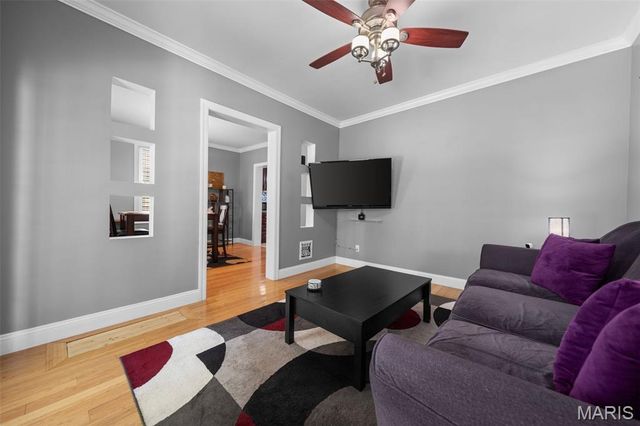 5515 S 37th Street, St Louis, MO 63116