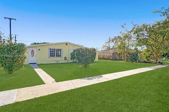 6110 SW 38th Street, Davie, FL 33314