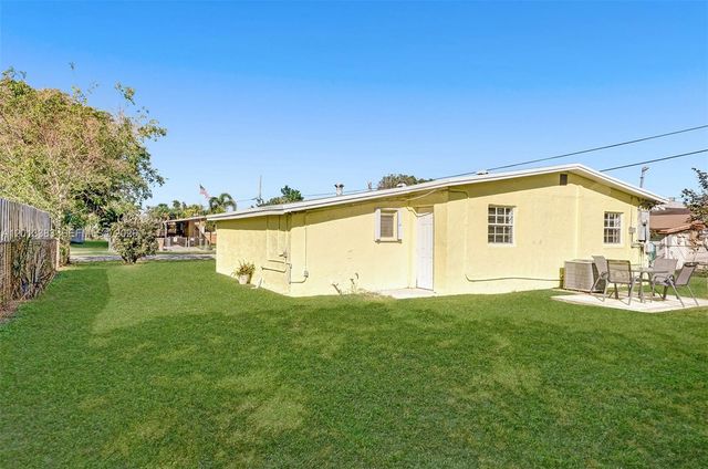 6110 SW 38th Street, Davie, FL 33314
