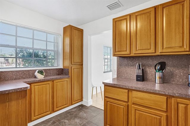 6110 SW 38th Street, Davie, FL 33314