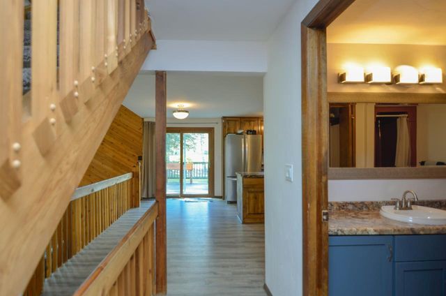 916 SQUARE TERRACE, Green Bay, WI 54313