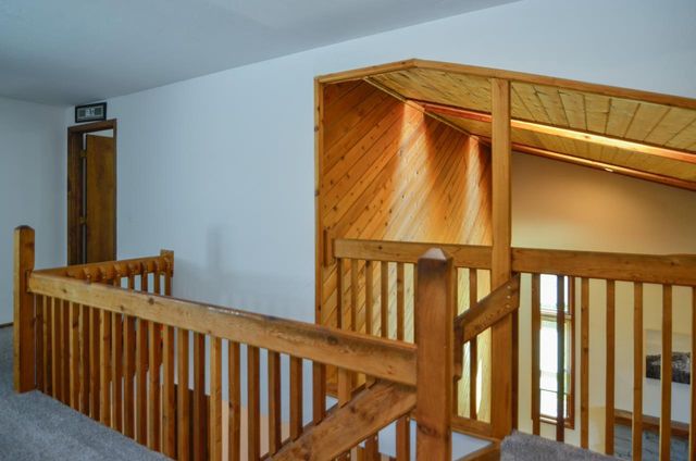 916 SQUARE TERRACE, Green Bay, WI 54313