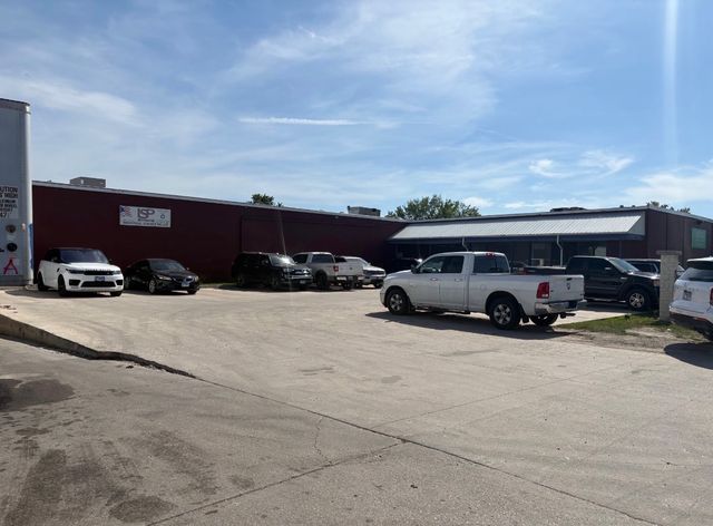 720 New Haven Avenue, Aurora, IL 60506